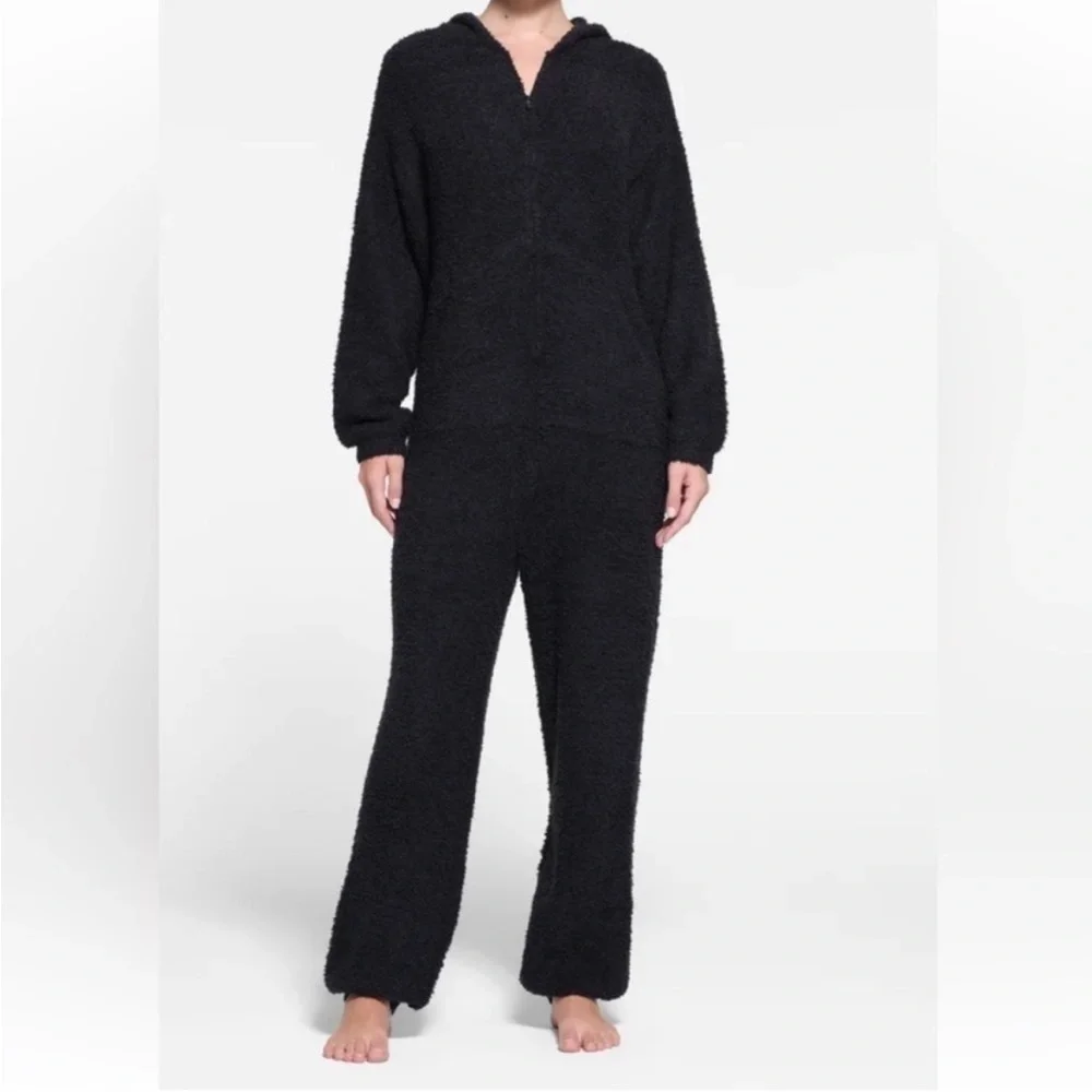 SKIMS Cozy Knit Onesie - Picture 1 of 9